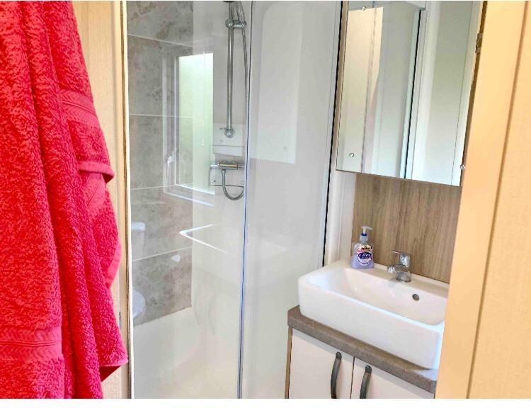 Hastings Holiday Home At Fairlight Lodge Beauport Holiday Park St Leonards-on-Sea Esterno foto