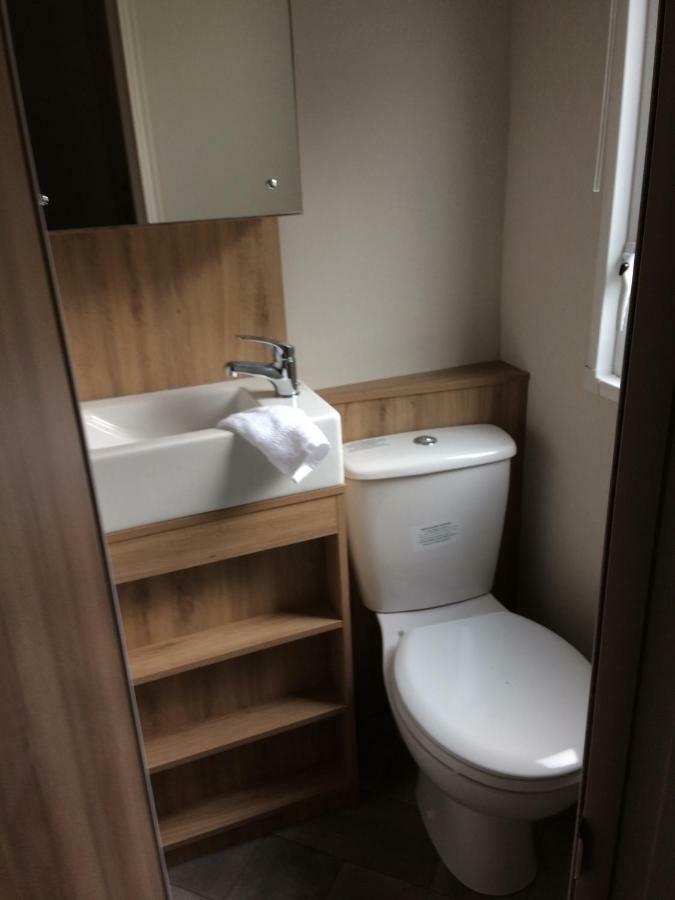 Hastings Holiday Home At Fairlight Lodge Beauport Holiday Park St Leonards-on-Sea Esterno foto