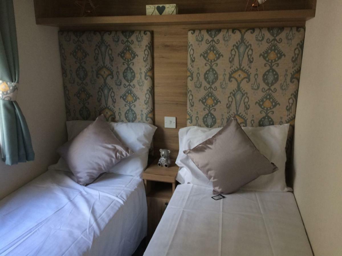 Hastings Holiday Home At Fairlight Lodge Beauport Holiday Park St Leonards-on-Sea Esterno foto