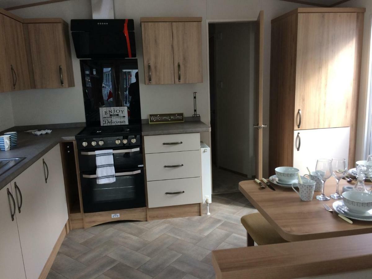 Hastings Holiday Home At Fairlight Lodge Beauport Holiday Park St Leonards-on-Sea Esterno foto